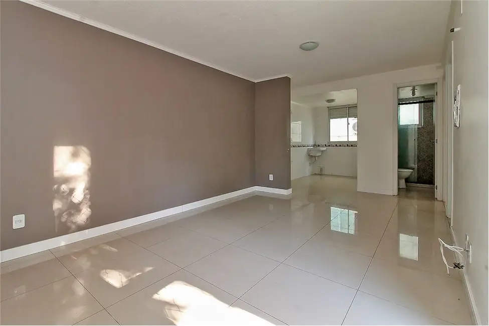 Foto 3 de Apartamento com 2 quartos à venda, 47m2 em Vila Nova, Porto Alegre - RS