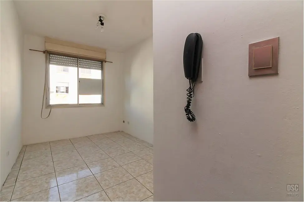 Foto 2 de Apartamento com 1 quarto à venda, 36m2 em Vila Nova, Porto Alegre - RS