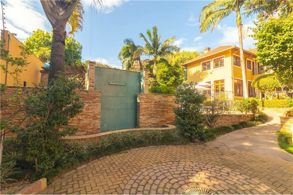 Casa com 4 quartos à venda, 388m2 em Três Figueiras, Porto Alegre - RS - imagem 6 Foto 6 de Casa com 4 quartos à venda, 388m2 em Três Figueiras, Porto Alegre - RS