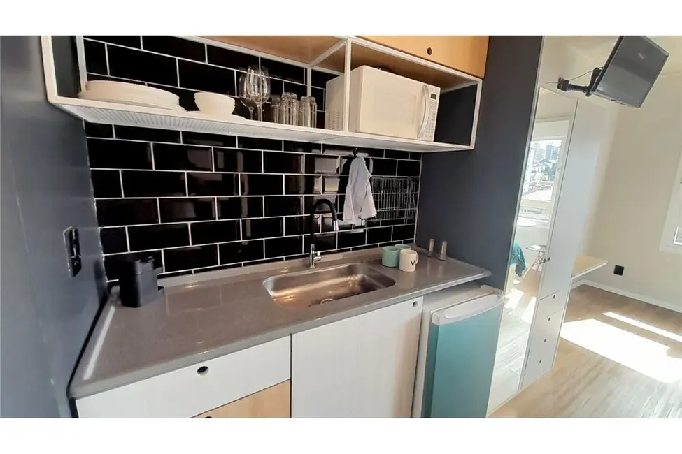 Foto 9 de Kitnet à venda, 19m2 em Santa Cecília, Porto Alegre - RS