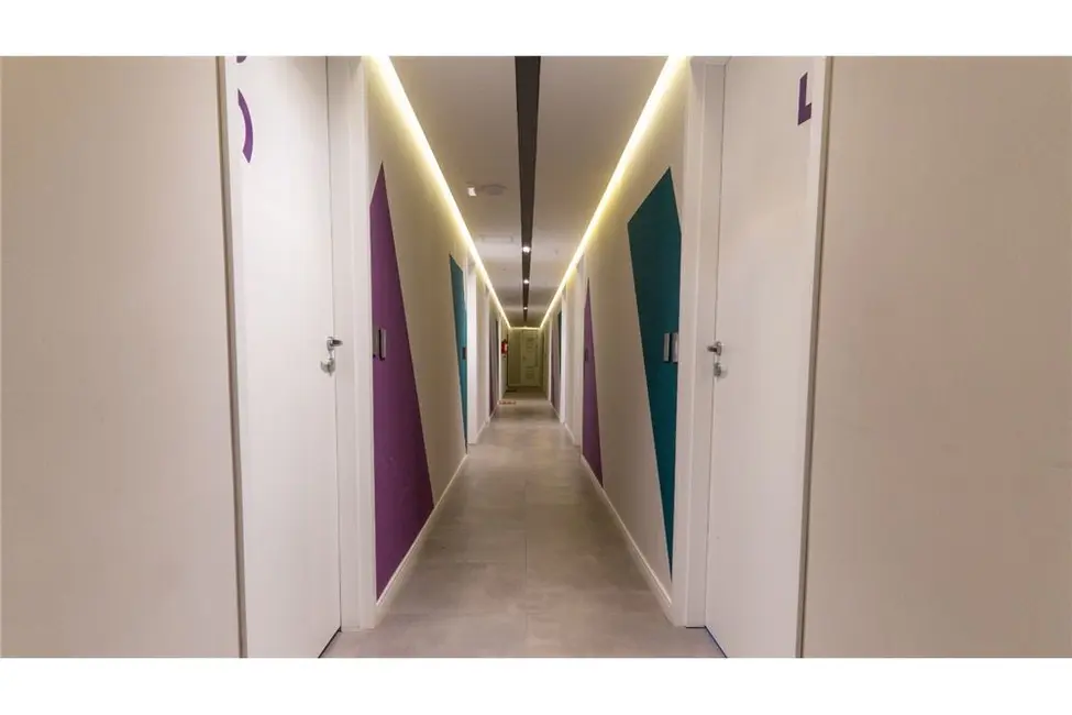 Foto 3 de Kitnet à venda, 19m2 em Santa Cecília, Porto Alegre - RS