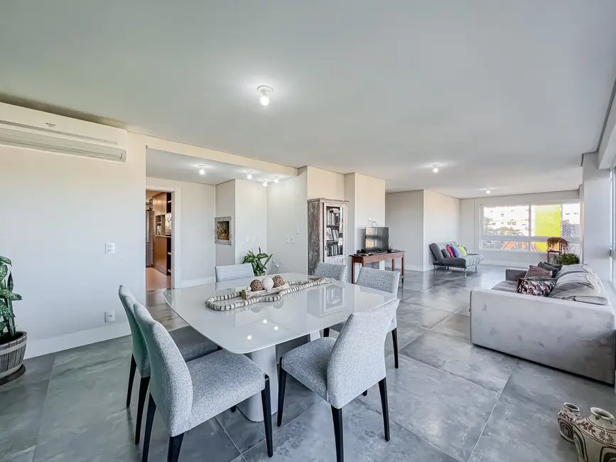 Foto 8 de Apartamento com 4 quartos à venda, 204m2 em Rio Branco, Porto Alegre - RS