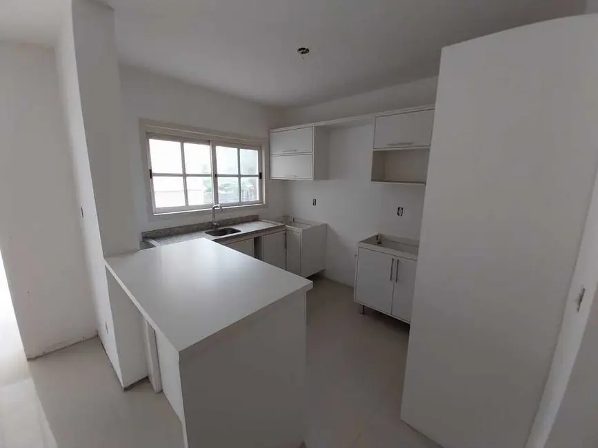 Casa com 3 quartos à venda, 174m2 em Vila Jardim, Porto Alegre - RS - imagem 7 Foto 7 de Casa com 3 quartos à venda, 174m2 em Vila Jardim, Porto Alegre - RS