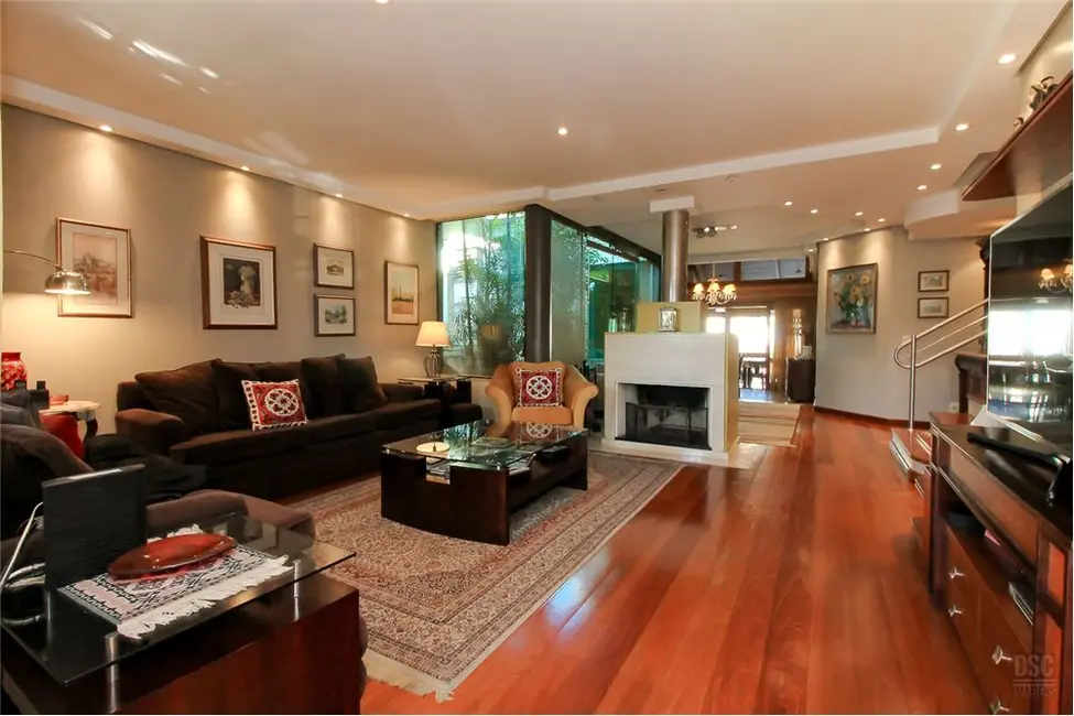 Casa com 3 quartos à venda, 409m2 em São João, Porto Alegre - RS - imagem 4 Foto 4 de Casa com 3 quartos à venda, 409m2 em São João, Porto Alegre - RS