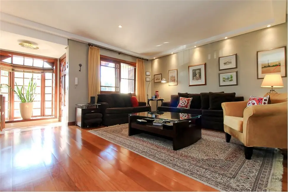 Casa com 3 quartos à venda, 409m2 em São João, Porto Alegre - RS - imagem 3 Foto 3 de Casa com 3 quartos à venda, 409m2 em São João, Porto Alegre - RS