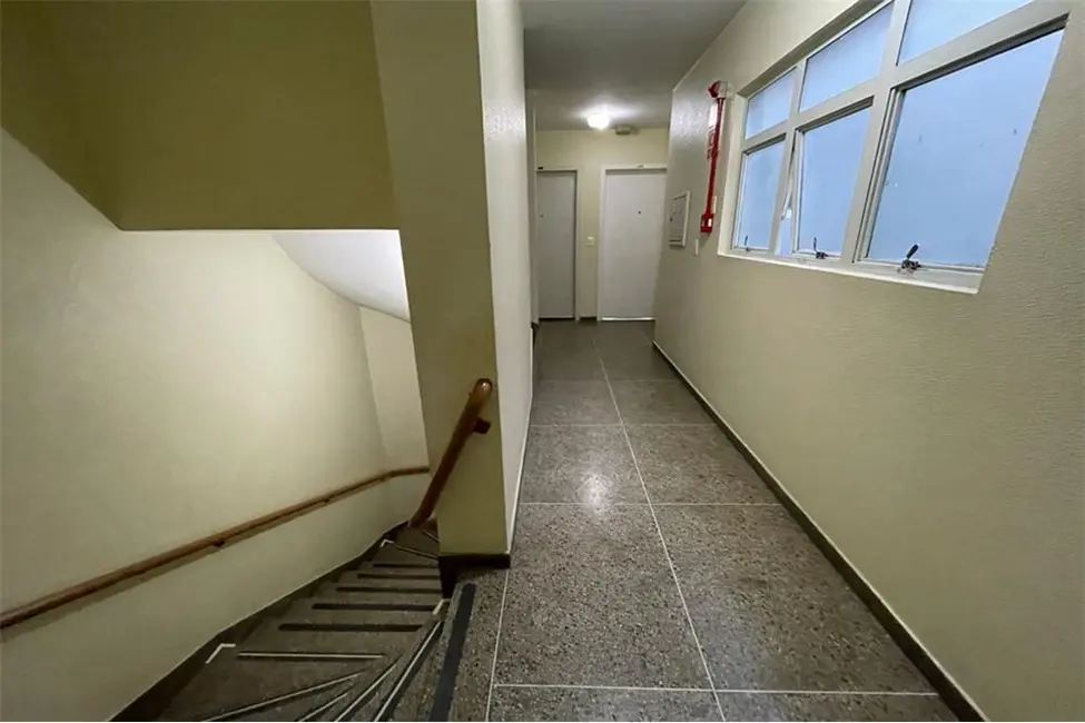 Apartamento com 1 quarto à venda, 47m2 em Petrópolis, Porto Alegre - RS - imagem 7 Foto 7 de Apartamento com 1 quarto à venda, 47m2 em Petrópolis, Porto Alegre - RS