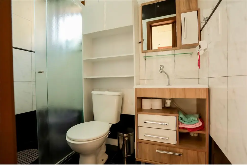 Casa com 2 quartos à venda, 99m2 em São Lucas, Viamao - RS - imagem 3 Foto 3 de Casa com 2 quartos à venda, 99m2 em São Lucas, Viamao - RS