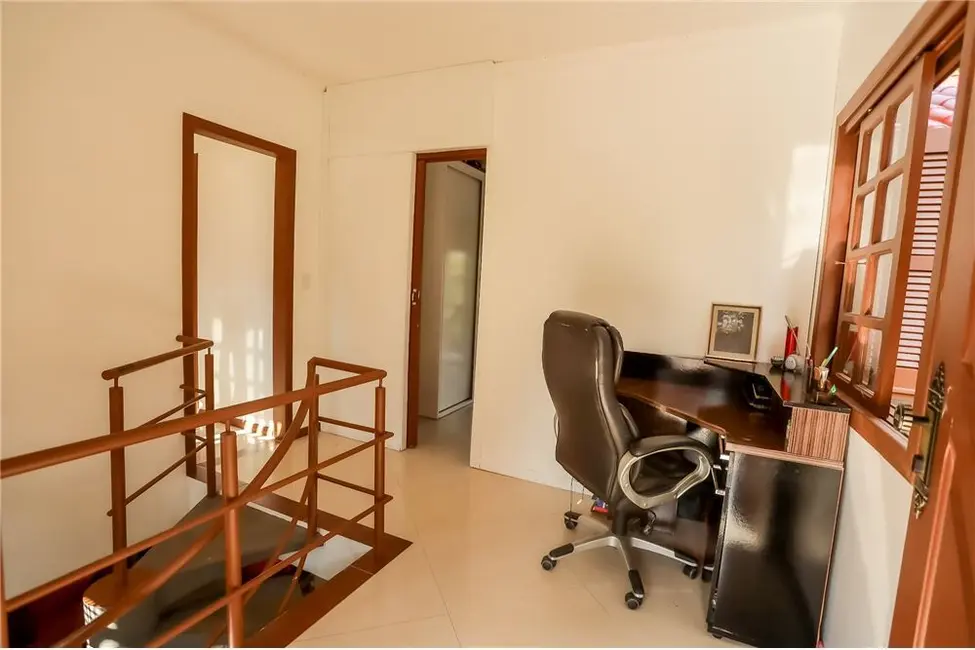 Casa com 2 quartos à venda, 99m2 em São Lucas, Viamao - RS - imagem 5 Foto 5 de Casa com 2 quartos à venda, 99m2 em São Lucas, Viamao - RS
