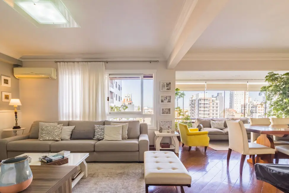 Apartamento com 3 quartos à venda, 200m2 em Três Figueiras, Porto Alegre - RS - imagem 8 Foto 8 de Apartamento com 3 quartos à venda, 200m2 em Três Figueiras, Porto Alegre - RS