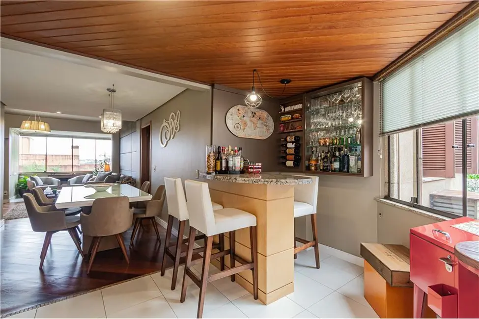 Apartamento com 2 quartos à venda, 92m2 em Vila Jardim, Porto Alegre - RS - imagem 6 Foto 6 de Apartamento com 2 quartos à venda, 92m2 em Vila Jardim, Porto Alegre - RS