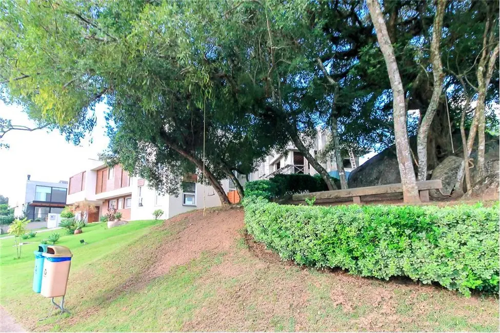 Foto 4 de Casa com 4 quartos à venda, 309m2 em Vila Nova, Porto Alegre - RS