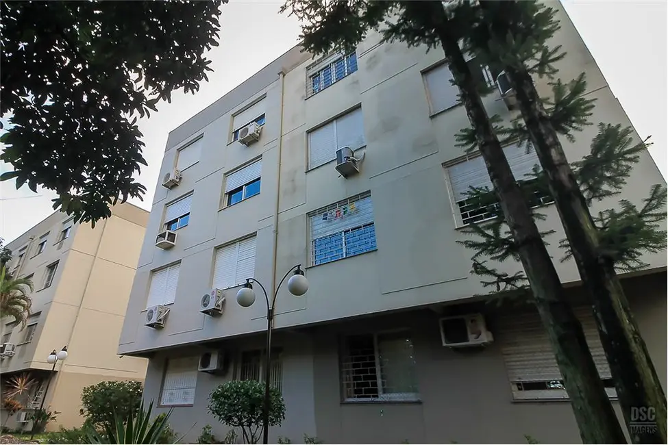 Foto 2 de Apartamento com 1 quarto à venda, 51m2 em Cavalhada, Porto Alegre - RS