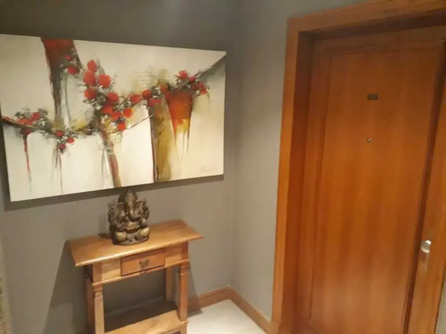 Apartamento com 3 quartos à venda, 246m2 em Bela Vista, Porto Alegre - RS - imagem 3 Foto 3 de Apartamento com 3 quartos à venda, 246m2 em Bela Vista, Porto Alegre - RS