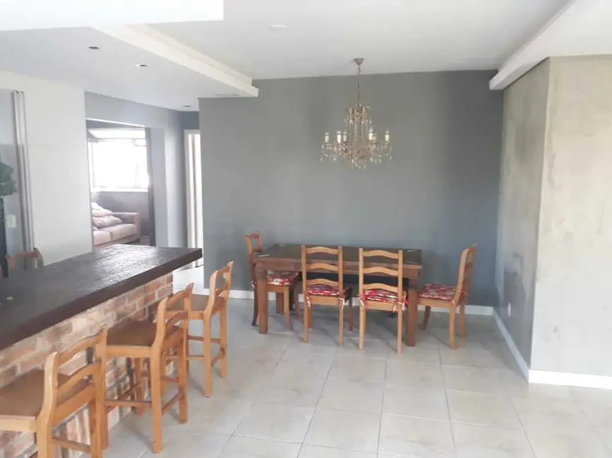 Apartamento com 3 quartos à venda, 246m2 em Bela Vista, Porto Alegre - RS - imagem 6 Foto 6 de Apartamento com 3 quartos à venda, 246m2 em Bela Vista, Porto Alegre - RS