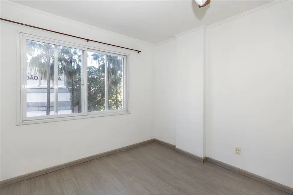 Apartamento com 3 quartos à venda, 96m2 em Farroupilha, Porto Alegre - RS - imagem 9 Foto 9 de Apartamento com 3 quartos à venda, 96m2 em Farroupilha, Porto Alegre - RS