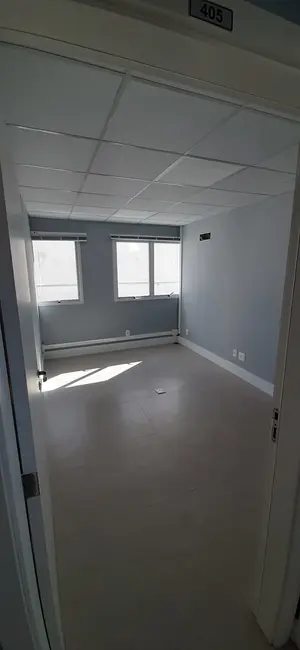 Foto 2 de Sala Comercial à venda, 72m2 em Menino Deus, Porto Alegre - RS