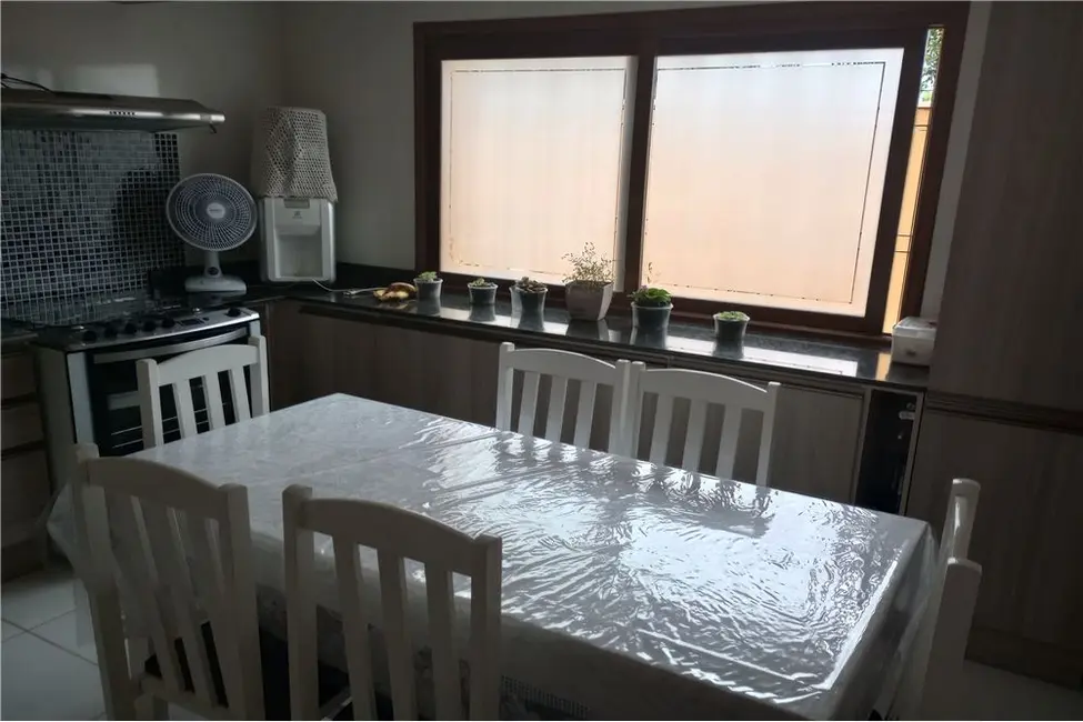 Foto 4 de Casa com 2 quartos à venda, 94m2 em Sarandi, Porto Alegre - RS