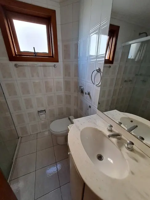 Apartamento com 2 quartos à venda, 80m2 em Petrópolis, Porto Alegre - RS - imagem 3 Foto 3 de Apartamento com 2 quartos à venda, 80m2 em Petrópolis, Porto Alegre - RS