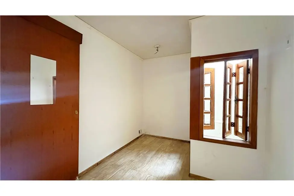 Casa com 3 quartos à venda, 89m2 em Partenon, Porto Alegre - RS - imagem 7 Foto 7 de Casa com 3 quartos à venda, 89m2 em Partenon, Porto Alegre - RS