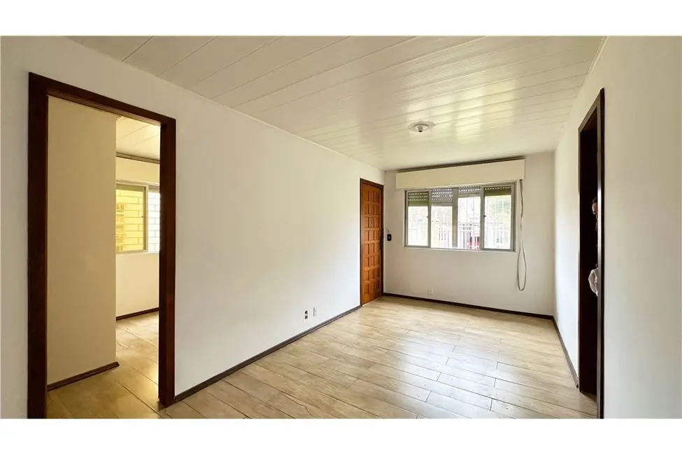Casa com 3 quartos à venda, 89m2 em Partenon, Porto Alegre - RS - imagem 2 Foto 2 de Casa com 3 quartos à venda, 89m2 em Partenon, Porto Alegre - RS