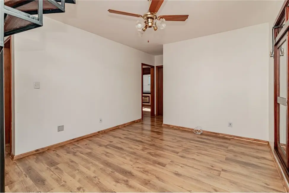 Apartamento com 2 quartos à venda, 120m2 em Menino Deus, Porto Alegre - RS - imagem 4 Foto 4 de Apartamento com 2 quartos à venda, 120m2 em Menino Deus, Porto Alegre - RS
