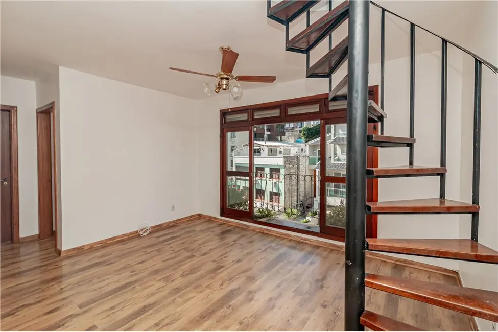 Apartamento com 2 quartos à venda, 120m2 em Menino Deus, Porto Alegre - RS - imagem 3 Foto 3 de Apartamento com 2 quartos à venda, 120m2 em Menino Deus, Porto Alegre - RS