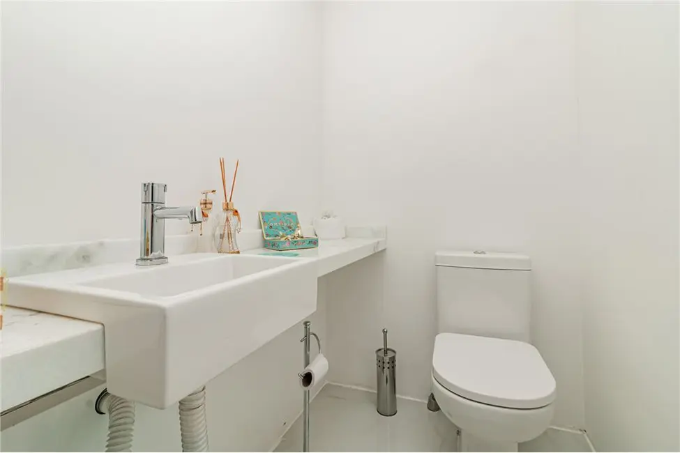 Apartamento com 3 quartos à venda, 123m2 em Petrópolis, Porto Alegre - RS - imagem 6 Foto 6 de Apartamento com 3 quartos à venda, 123m2 em Petrópolis, Porto Alegre - RS