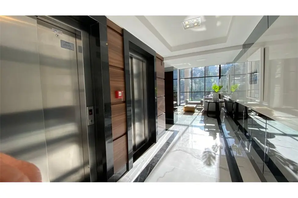 Apartamento com 1 quarto à venda, 46m2 em Rio Branco, Porto Alegre - RS - imagem 3 Foto 3 de Apartamento com 1 quarto à venda, 46m2 em Rio Branco, Porto Alegre - RS