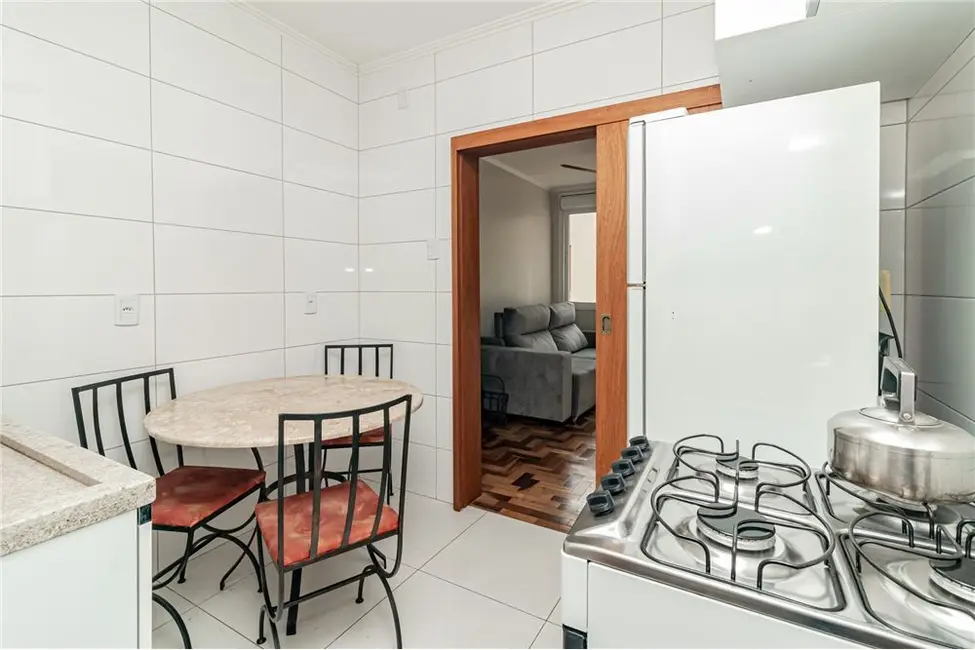 Foto 8 de Apartamento com 2 quartos à venda, 49m2 em Santo Antônio, Porto Alegre - RS