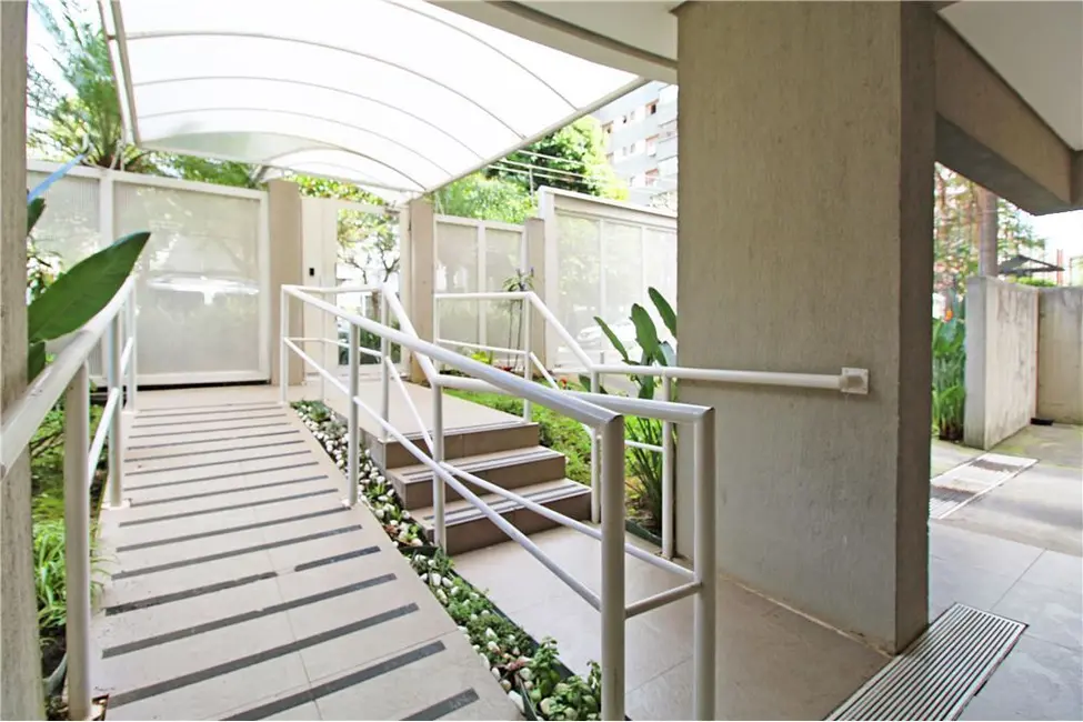 Foto 2 de Apartamento com 2 quartos à venda, 65m2 em Santana, Porto Alegre - RS