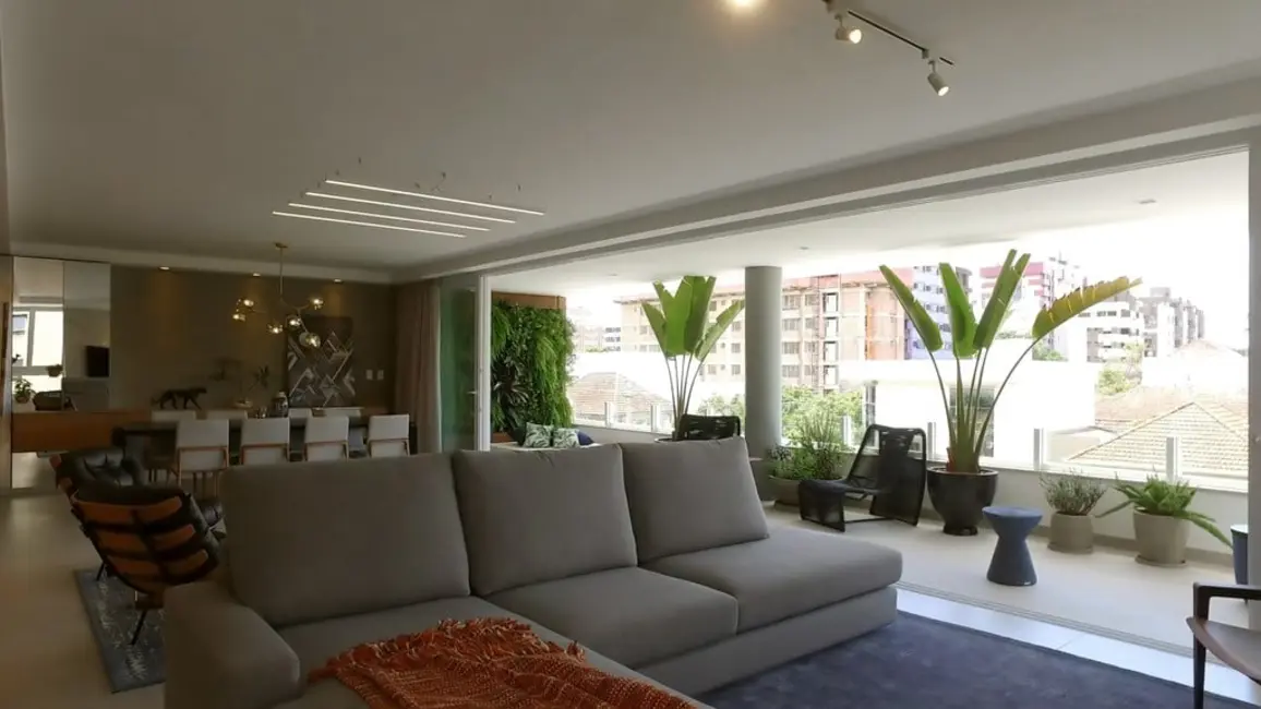 Apartamento com 3 quartos à venda, 177m2 em Menino Deus, Porto Alegre - RS - imagem 8 Foto 8 de Apartamento com 3 quartos à venda, 177m2 em Menino Deus, Porto Alegre - RS