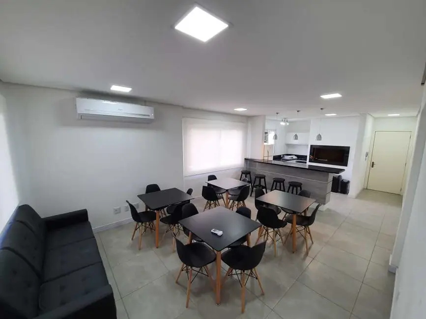 Foto 3 de Apartamento com 2 quartos à venda, 57m2 em Bom Jesus, Porto Alegre - RS