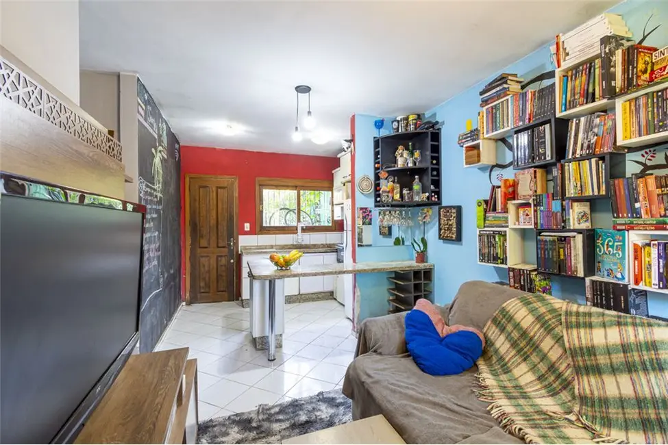 Casa com 2 quartos à venda, 77m2 em São José, Canoas - RS - imagem 3 Foto 3 de Casa com 2 quartos à venda, 77m2 em São José, Canoas - RS