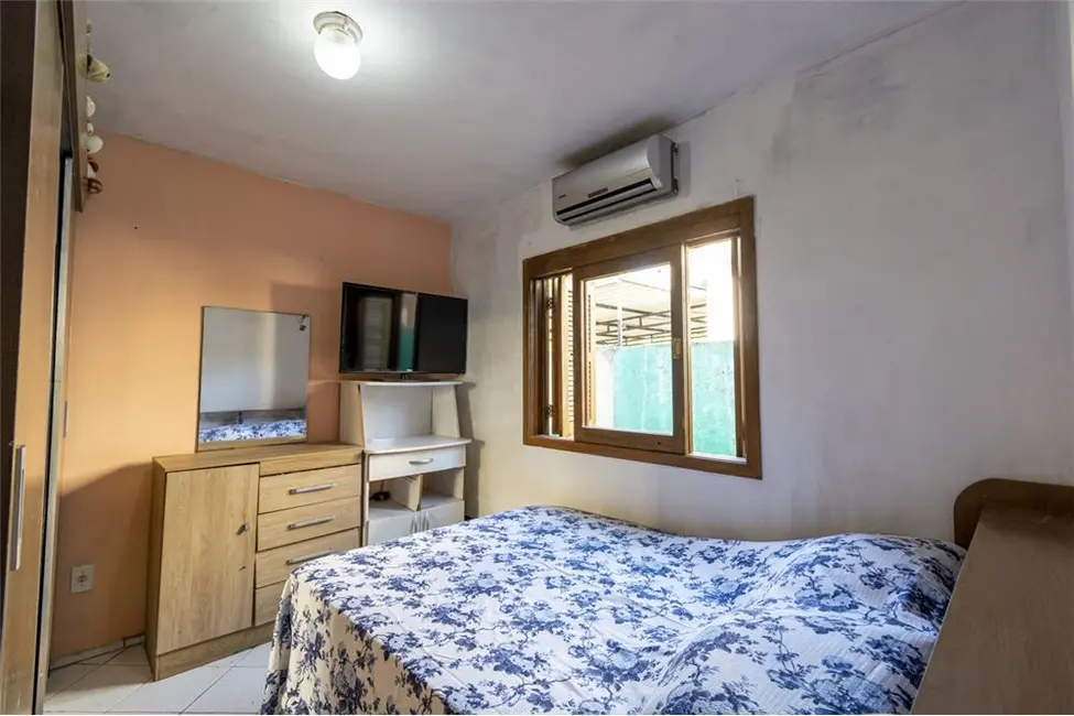 Casa com 2 quartos à venda, 77m2 em São José, Canoas - RS - imagem 4 Foto 4 de Casa com 2 quartos à venda, 77m2 em São José, Canoas - RS