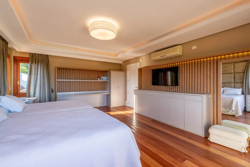 Foto 7 de Casa com 4 quartos à venda, 498m2 em Ipanema, Porto Alegre - RS