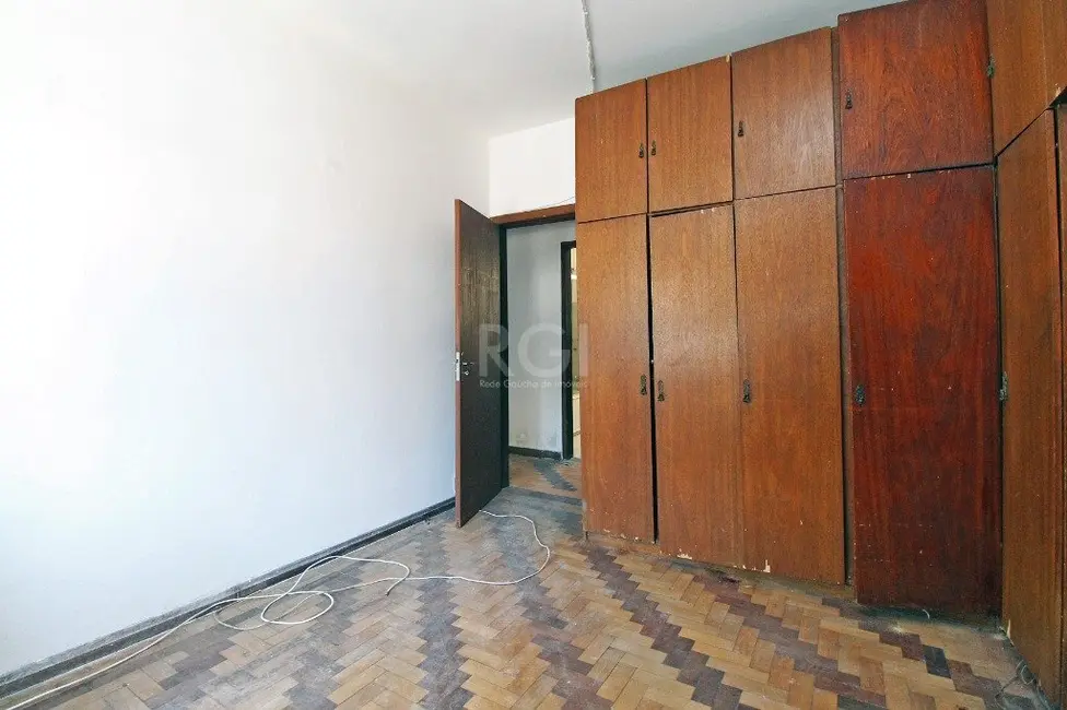 Apartamento com 3 quartos à venda, 81m2 em Centro Histórico, Porto Alegre - RS - imagem 3 Foto 3 de Apartamento com 3 quartos à venda, 81m2 em Centro Histórico, Porto Alegre - RS