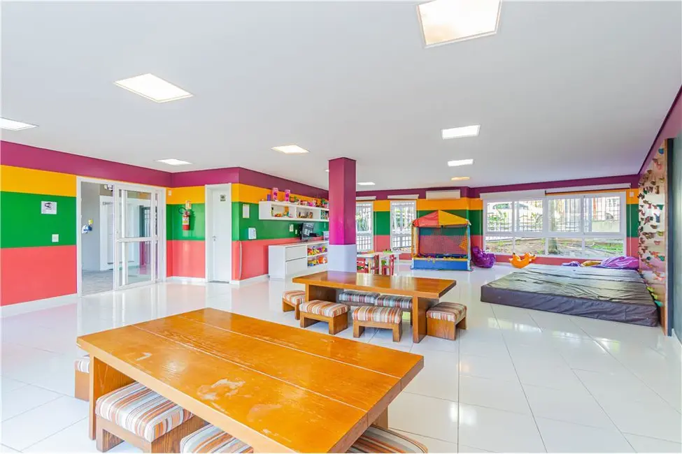 Foto 6 de Apartamento com 2 quartos à venda, 72m2 em Jardim Sabará, Porto Alegre - RS