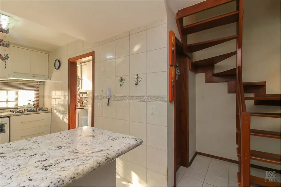 Casa com 3 quartos à venda, 113m2 em Espírito Santo, Porto Alegre - RS - imagem 8 Foto 8 de Casa com 3 quartos à venda, 113m2 em Espírito Santo, Porto Alegre - RS
