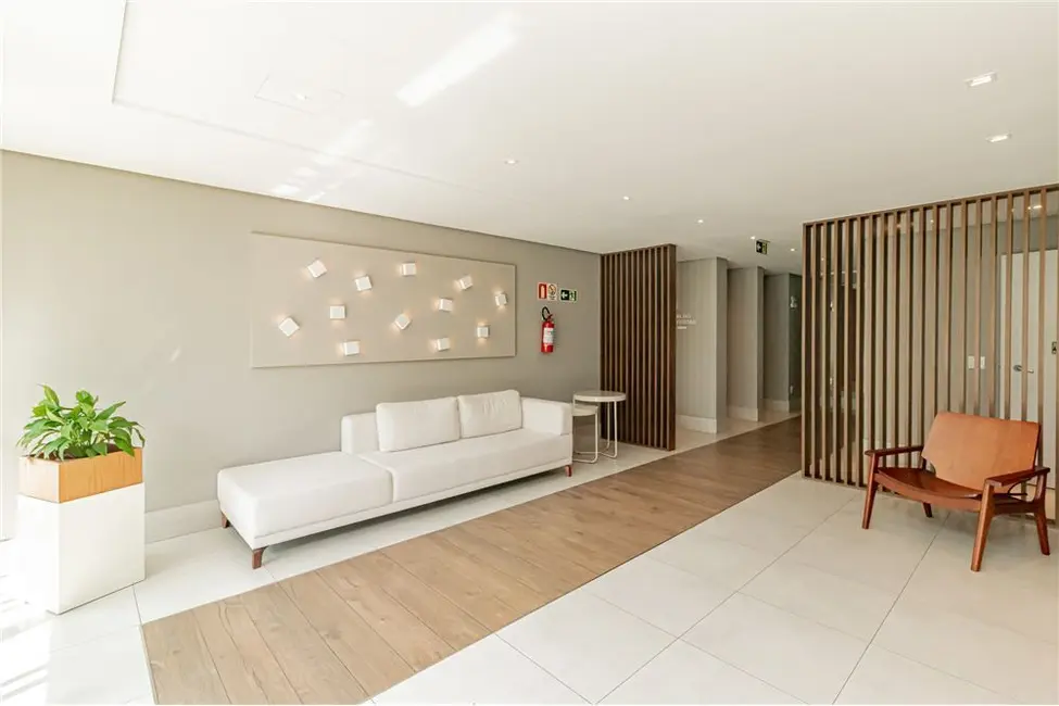 Foto 2 de Apartamento com 2 quartos à venda, 69m2 em Cristo Redentor, Porto Alegre - RS