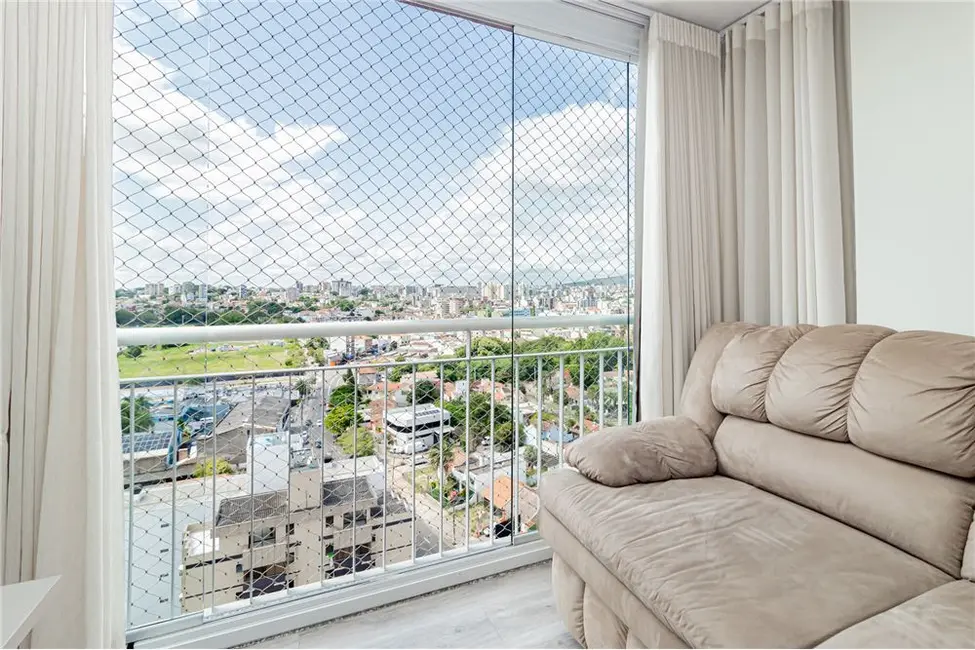 Foto 2 de Apartamento com 3 quartos à venda, 81m2 em Passo da Areia, Porto Alegre - RS