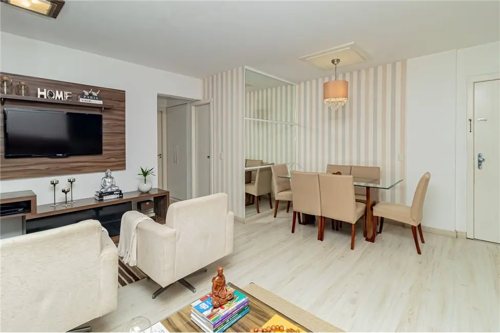 Foto 4 de Apartamento com 3 quartos à venda, 65m2 em Vila Ipiranga, Porto Alegre - RS