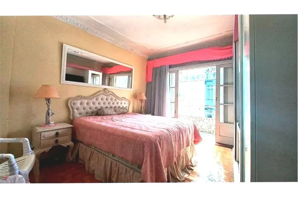 Apartamento com 3 quartos à venda, 104m2 em Centro Histórico, Porto Alegre - RS - imagem 9 Foto 9 de Apartamento com 3 quartos à venda, 104m2 em Centro Histórico, Porto Alegre - RS