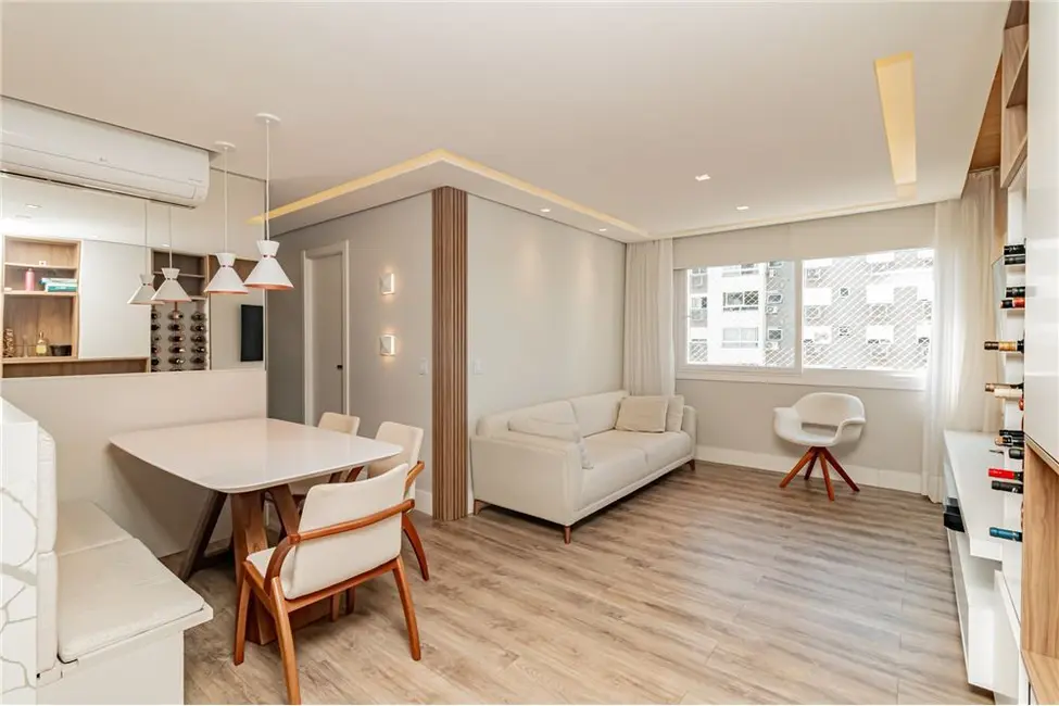 Foto 6 de Apartamento com 3 quartos à venda, 76m2 em São Sebastião, Porto Alegre - RS