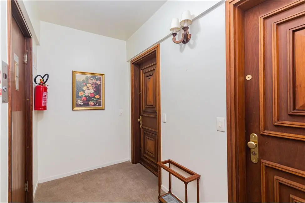 Foto 9 de Apartamento com 4 quartos à venda, 217m2 em Independência, Porto Alegre - RS