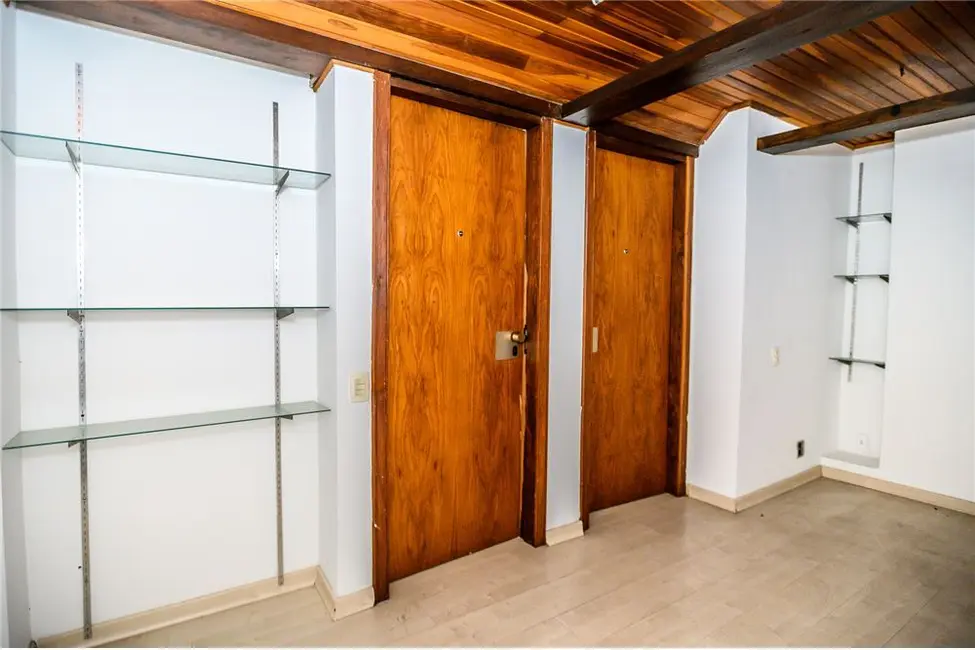 Foto 4 de Sala Comercial à venda, 47m2 em Floresta, Porto Alegre - RS