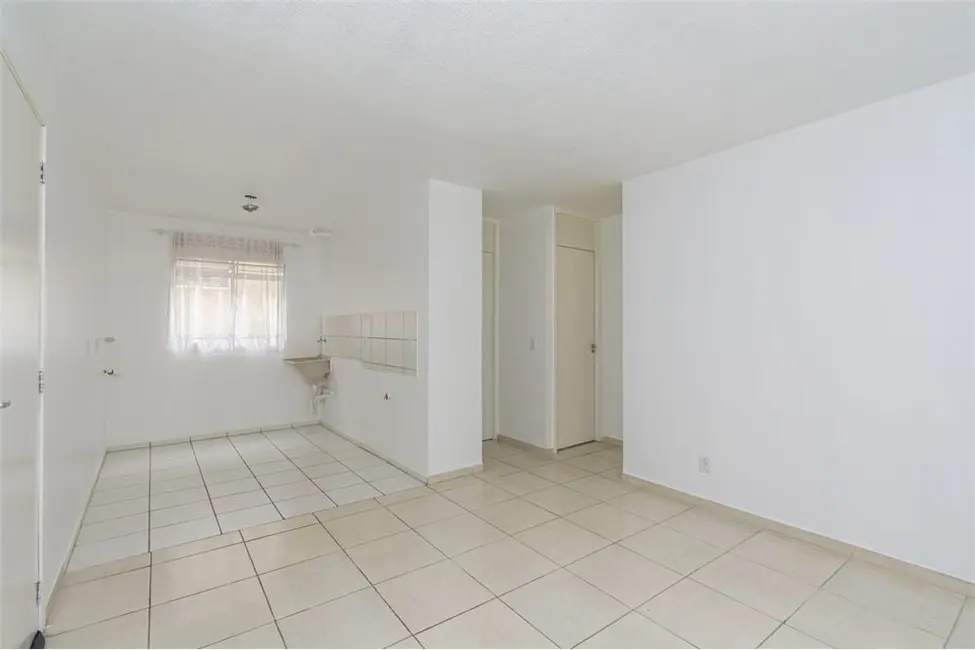 Foto 2 de Apartamento com 2 quartos à venda, 41m2 em Igara, Canoas - RS