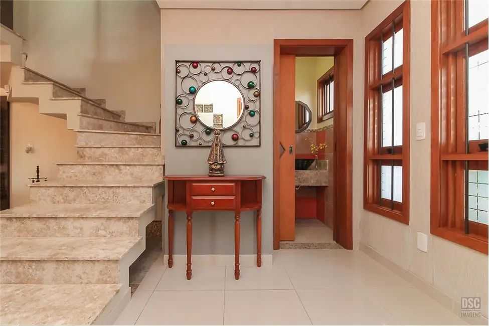Casa com 3 quartos à venda, 173m2 em Guarujá, Porto Alegre - RS - imagem 5 Foto 5 de Casa com 3 quartos à venda, 173m2 em Guarujá, Porto Alegre - RS