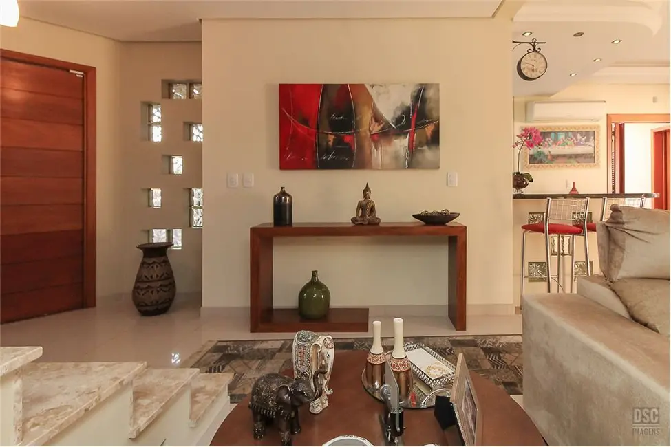 Casa com 3 quartos à venda, 173m2 em Guarujá, Porto Alegre - RS - imagem 8 Foto 8 de Casa com 3 quartos à venda, 173m2 em Guarujá, Porto Alegre - RS
