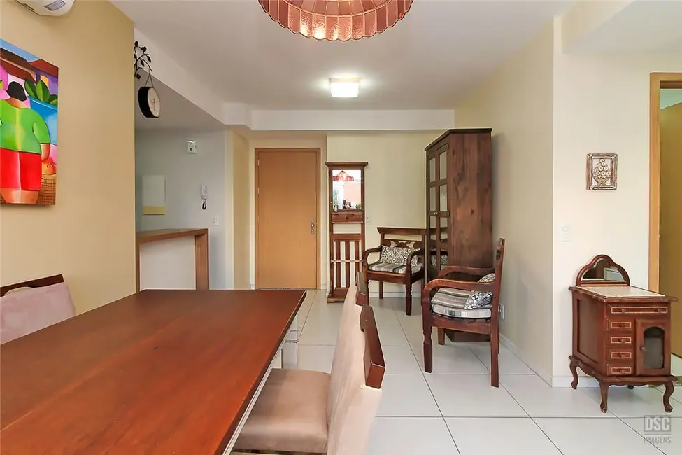 Apartamento com 2 quartos à venda, 68m2 em Passo da Areia, Porto Alegre - RS - imagem 7 Foto 7 de Apartamento com 2 quartos à venda, 68m2 em Passo da Areia, Porto Alegre - RS
