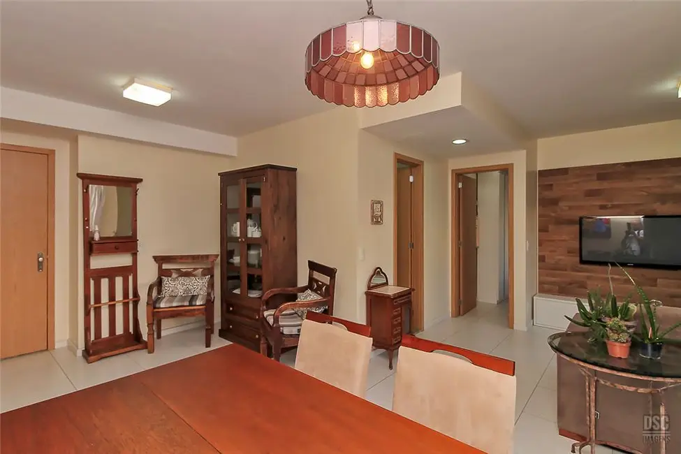 Apartamento com 2 quartos à venda, 68m2 em Passo da Areia, Porto Alegre - RS - imagem 8 Foto 8 de Apartamento com 2 quartos à venda, 68m2 em Passo da Areia, Porto Alegre - RS